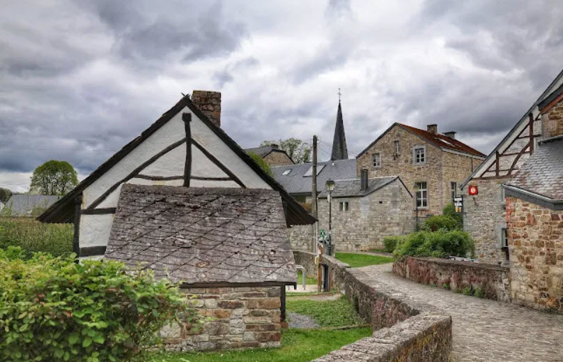 Maison des Mégalithes, Belgium